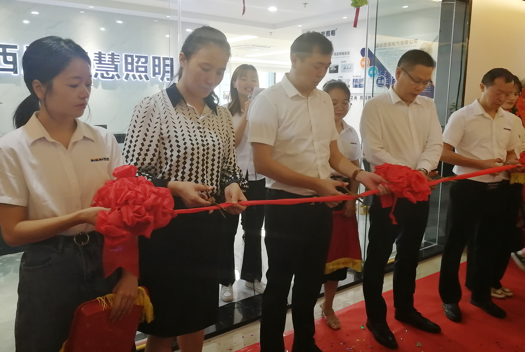 ��ʨ����ᡤ(�й���)�ٷ���վ